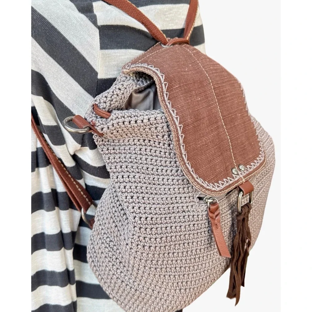 The Sak Avalon Crochet Convertible Backpack Taupe Leather Trim Boho Front Zip